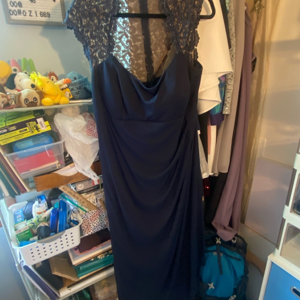 Elegant Navy Lace Evening Dress